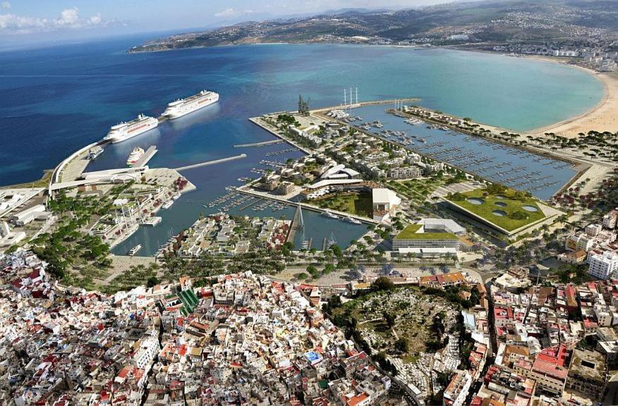Ap 2Ch City Centre Parking En Face Hilton A Cote Du Plage Tanger Eksteriør billede